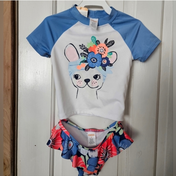 Re sellers bundle kids clothes and accessories 19+pieces and game 5lbs - Picture 5 of 7